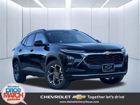 New 2026 Chevrolet Trax LT w/ Driver Confidence Package image 1