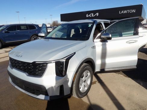 New 2026 Kia Sorento LX image 32