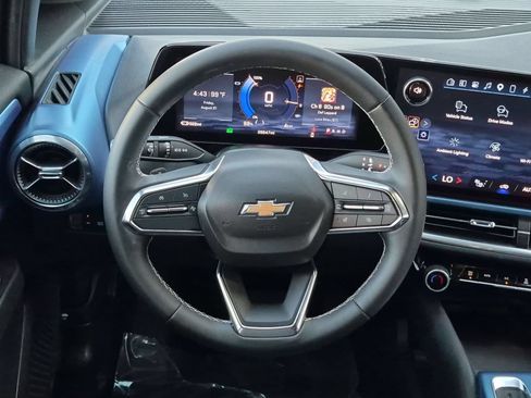 Used 2024 Chevrolet Equinox EV LT FWD image 13