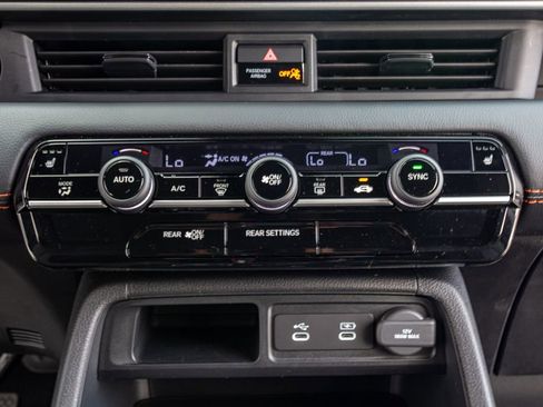 New 2026 Honda Pilot Sport image 21