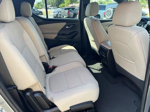 Used 2023 Chevrolet Traverse LS w/ Safety Package FWD image 9