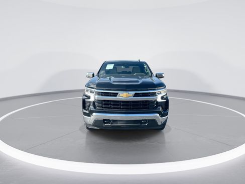 Used 2022 Chevrolet Silverado 1500 LT w/ Protection Package AWD/4WD image 3