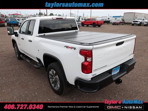 Used 2022 Chevrolet Silverado 2500 Custom w/ Custom Convenience Package AWD/4WD image 28