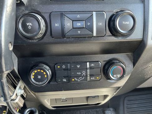 Used 2021 Ford F250 XL w/ Power Equipment Group AWD/4WD image 18