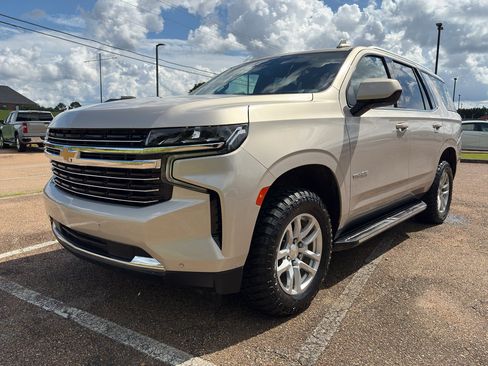 Used 2023 Chevrolet Tahoe LT AWD/4WD image 10