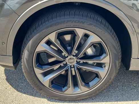 Used 2025 Audi Q7 3.0T Premium Plus w/ Premium Plus Package image 8