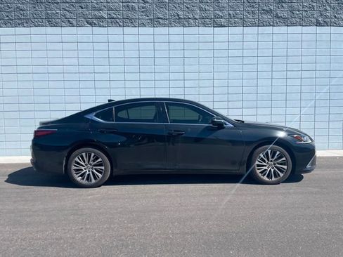 Used 2019 Lexus ES 350 w/ Premium Package FWD image 2