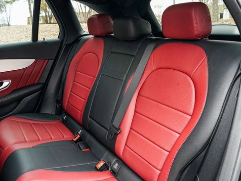 Used 2021 Mercedes-Benz GLC 300 4MATIC image 19