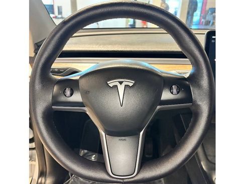 Used 2023 Tesla Model Y Long Range image 26