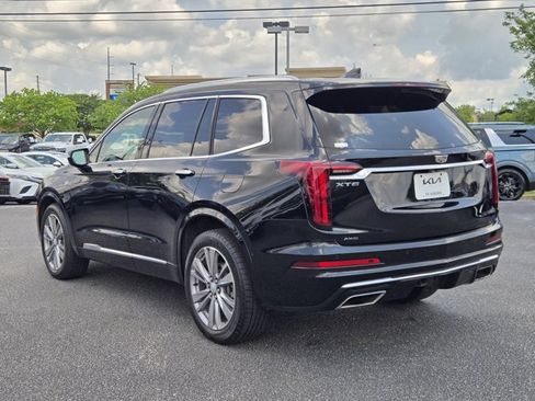 Used 2023 Cadillac XT6 Premium Luxury w/ Platinum Package AWD/4WD image 12