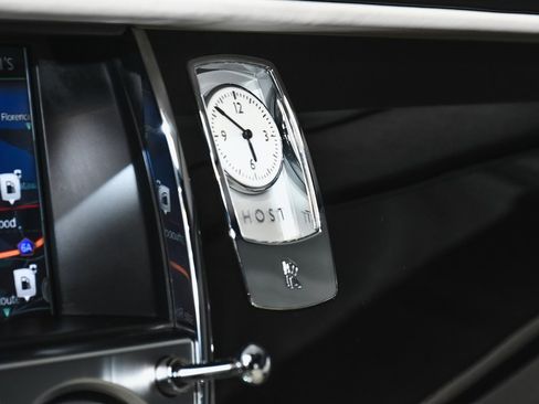 Used 2018 Rolls-Royce Ghost image 43