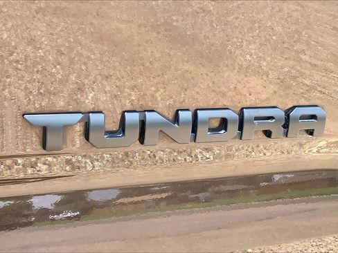 Used 2024 Toyota Tundra Limited AWD/4WD image 9
