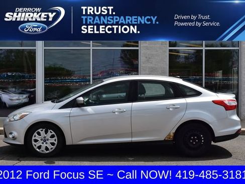 Used 2012 Ford Focus SE FWD image 2
