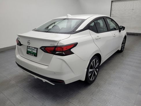 Used 2022 Nissan Versa SR image 9