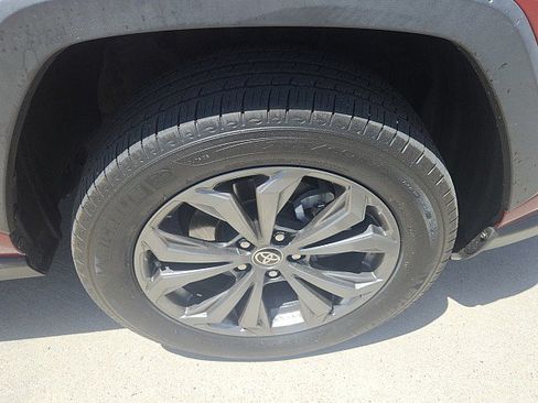 Used 2022 Toyota RAV4 Limited AWD/4WD image 3