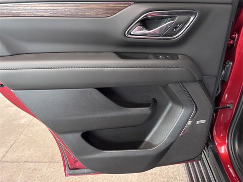 Certified 2024 Chevrolet Tahoe High Country w/ Premium Package image 11