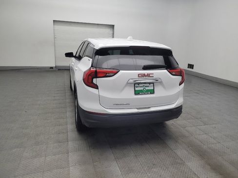 Used 2019 GMC Terrain SLE w/ LPO, Floor Liner Package FWD image 6
