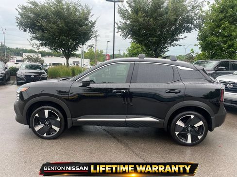 Used 2026 Nissan Kicks SR FWD image 5