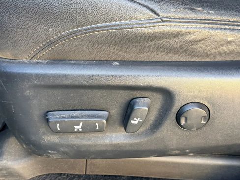 Used 2019 Toyota 4Runner SR5 Premium image 18