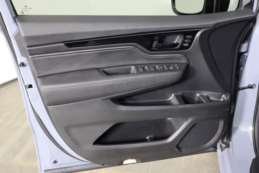 Used 2026 Honda Odyssey Elite image 19