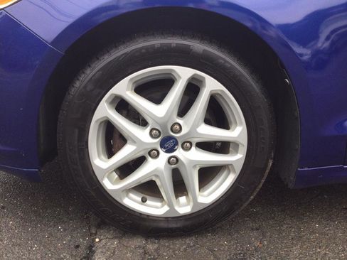 Used 2014 Ford Fusion SE image 11