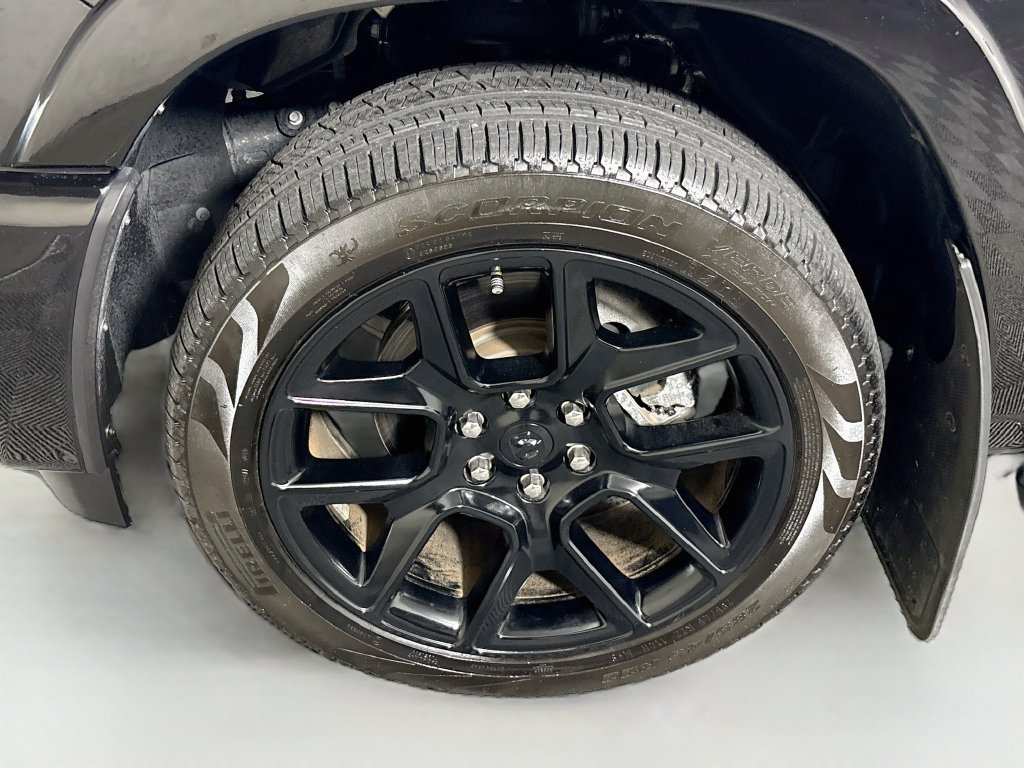 Used 2025 RAM 1500 Laramie w/ Night Edition AWD/4WD image 11