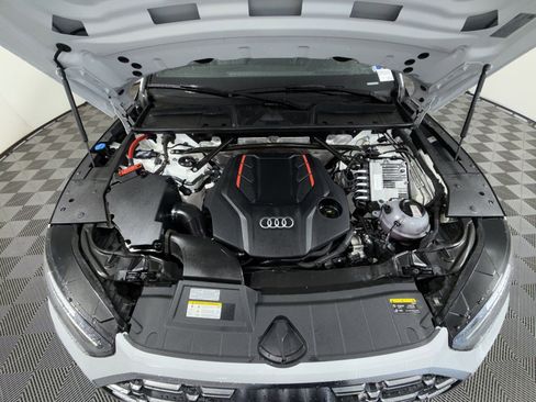 Used 2023 Audi SQ5 Premium Plus w/ Premium Plus Package AWD/4WD image 28