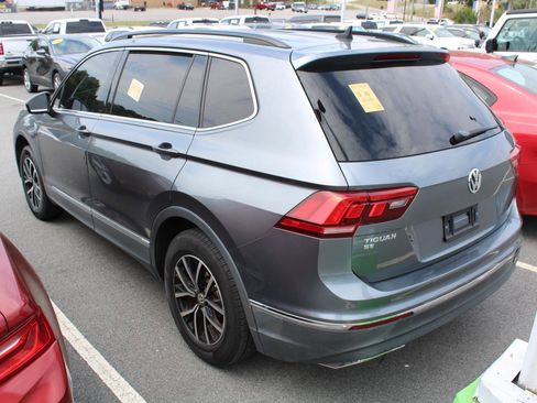 Used 2021 Volkswagen Tiguan SE FWD image 6