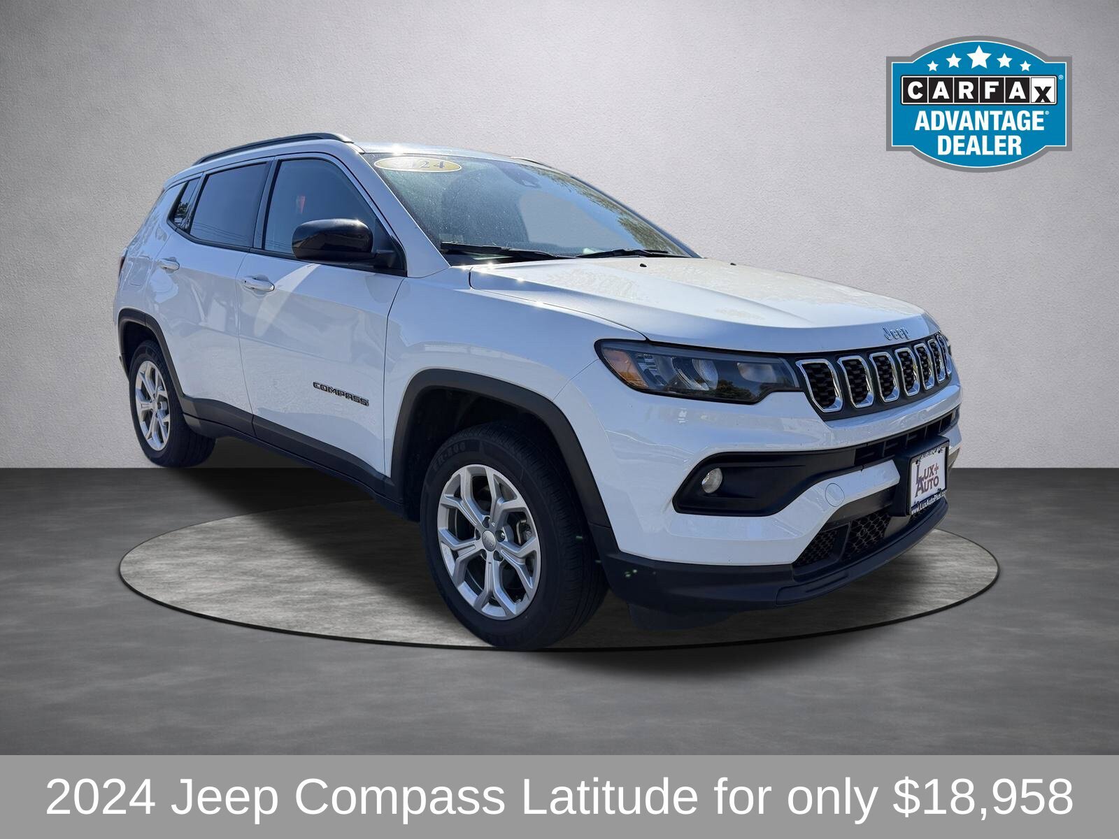 Used 2024 Jeep Compass Latitude AWD/4WD image 11