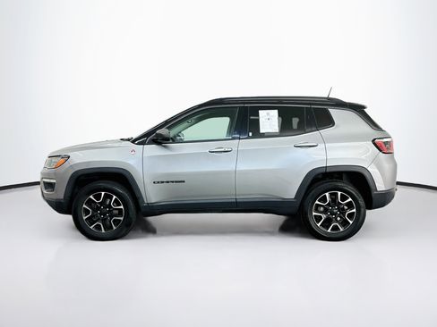 Used 2019 Jeep Compass Trailhawk AWD/4WD image 4