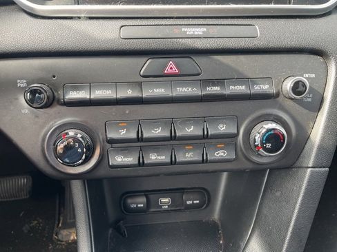 Used 2020 Kia Sportage LX image 26