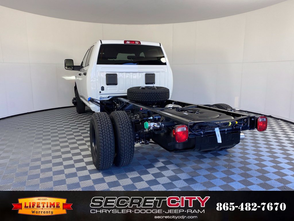 New 2027 RAM 3500 Tradesman AWD/4WD image 5