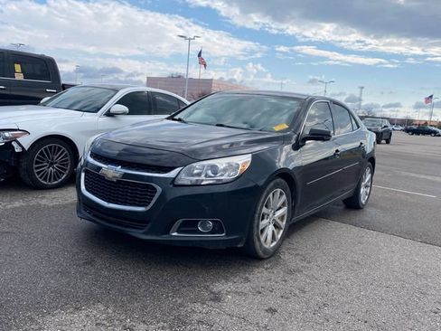 Used 2015 Chevrolet Malibu LT w/ Leather Package image 9