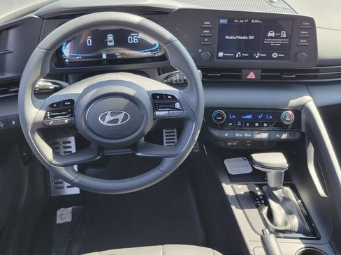 New 2026 Hyundai Elantra SEL Sport FWD image 6