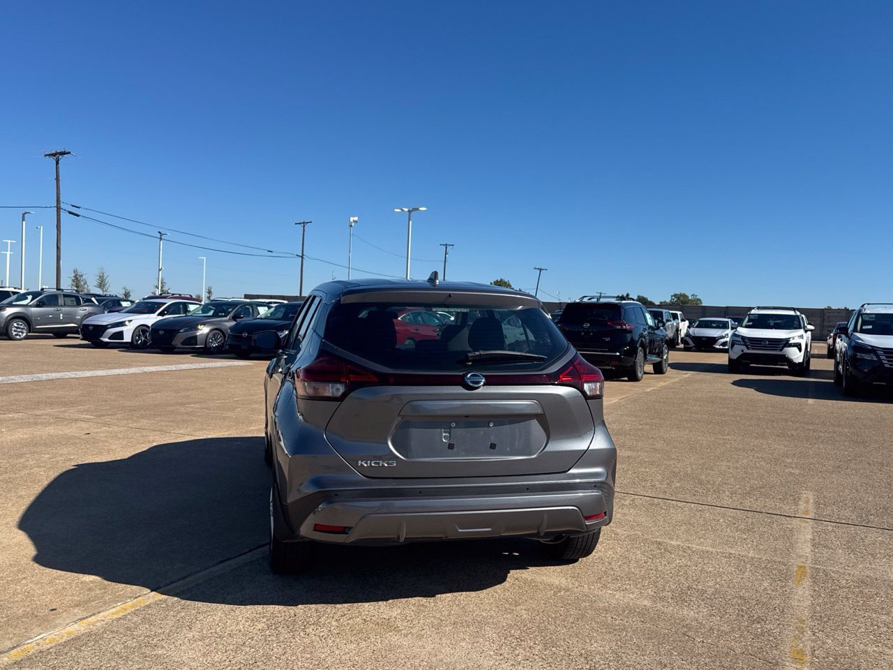 Certified 2021 Nissan Kicks S FWD image 28