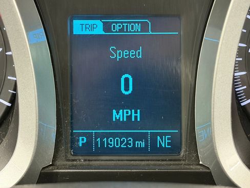 Used 2016 Chevrolet Equinox LTZ w/ Enhanced Convenience Package AWD/4WD image 23