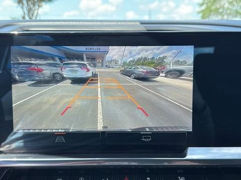 Used 2024 GMC Sierra 1500 SLT image 19