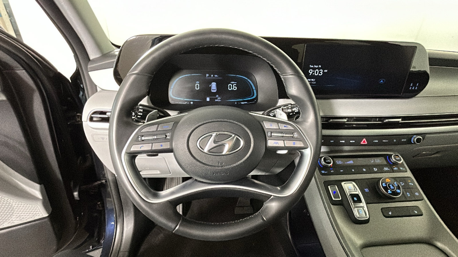 Used 2025 Hyundai Palisade SEL AWD/4WD image 17