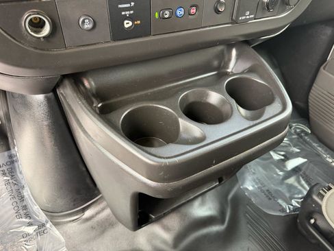 Used 2020 Chevrolet Express 2500 Extended w/ Communications Package image 20
