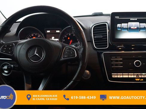 Used 2017 Mercedes-Benz GLS 550 4MATIC image 5