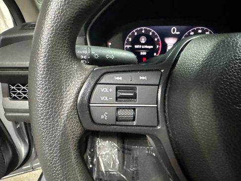 Used 2024 Honda Accord EX image 19