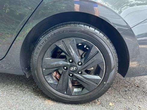 Used 2021 Hyundai Elantra SEL FWD image 35