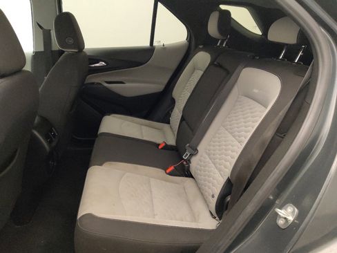 Used 2020 Chevrolet Equinox LS w/ LS Convenience Package image 18