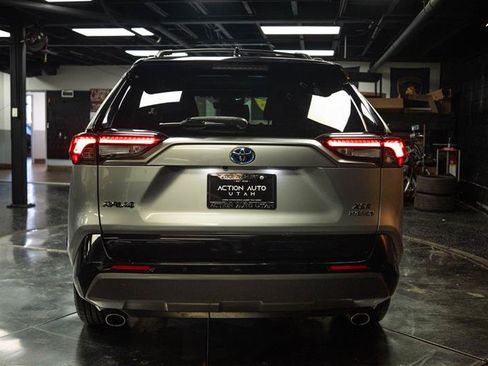 Used 2020 Toyota RAV4 XSE AWD/4WD image 6