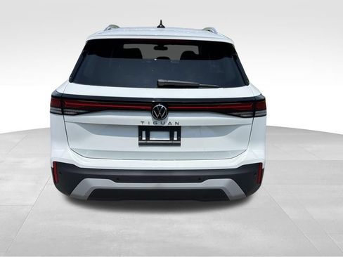 New 2026 Volkswagen Tiguan S FWD image 6