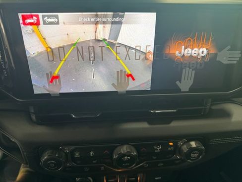 New 2027 Jeep Wrangler Unlimited Sahara AWD/4WD image 18