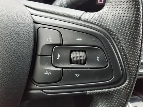 Certified 2024 Buick Envista Preferred w/ Convenience II Package image 24