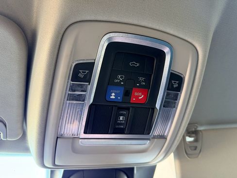 Used 2022 RAM 1500 Laramie AWD/4WD image 26