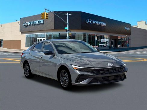 New 2026 Hyundai Elantra SEL Sport Premium FWD image 11