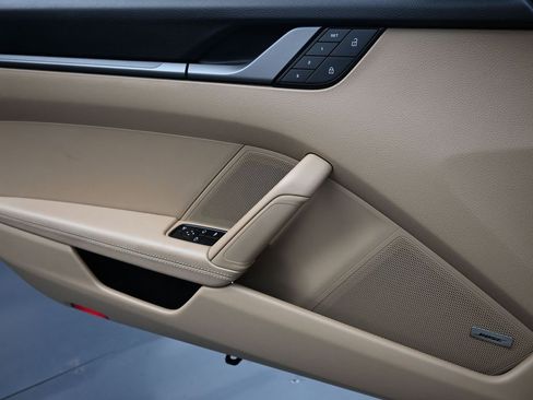 Certified 2022 Porsche 911 Carrera image 23